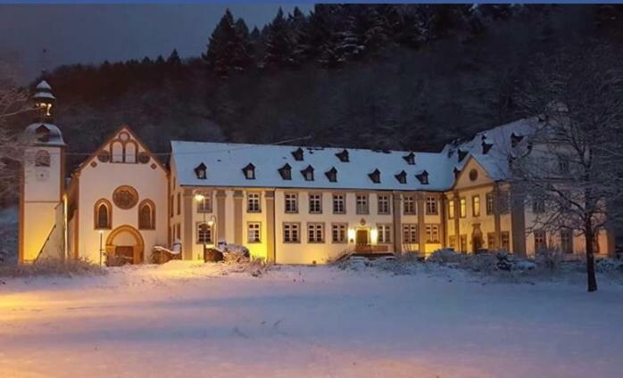 Gaestehaus Der Abtei Sayn بندورف المظهر الخارجي الصورة